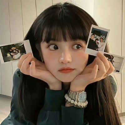 三块广告牌